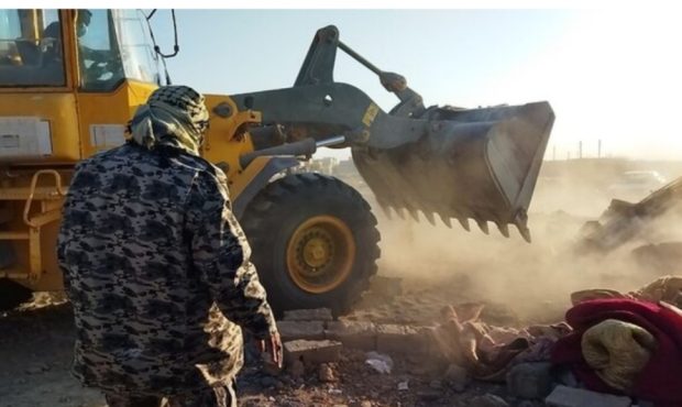 مدیرکل راه و شهرسازی ایلام از خبر رفع تصرف بیش از ۵ هزار متر مربع از اراضی تصرفی شهر ایلام خبر داد