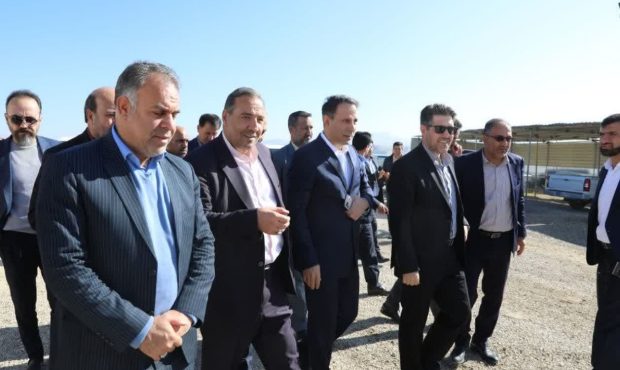 استاندار ایلام در جریان بازدید از پروژه پتروشیمی هلیلان: پتروشیمی هلیلان در ردیف پروژه‌های اولویت‌دار وزارت اقتصاد و دارایی قرار گرفت
