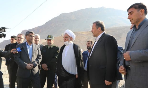 استاندار ایلام در بازدید از سد سیکان از پیشرفت ۲۳ درصدی این سد خبر داد