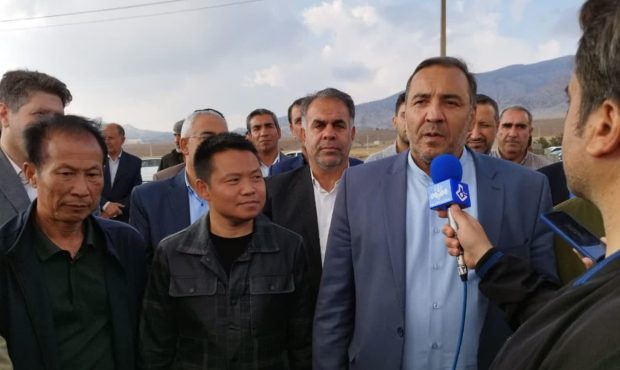 استاندار ایلام در بازدید از کارخانه تولید منگنز ملکشاهی: کارخانه تولید منگنز منجر به اشتغالزایی ۶۰ نفر و تولید سالانه ۱۵ تن منگنز خواهد شد