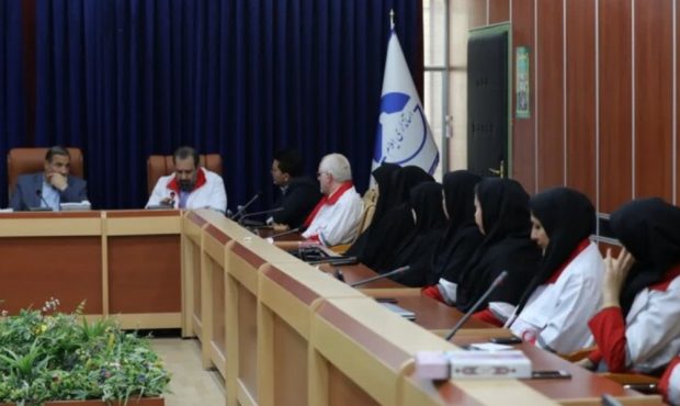 استاندار ایلام از تردد روزانه ۱۵ هزار نفر از مرز مهران خبر داد