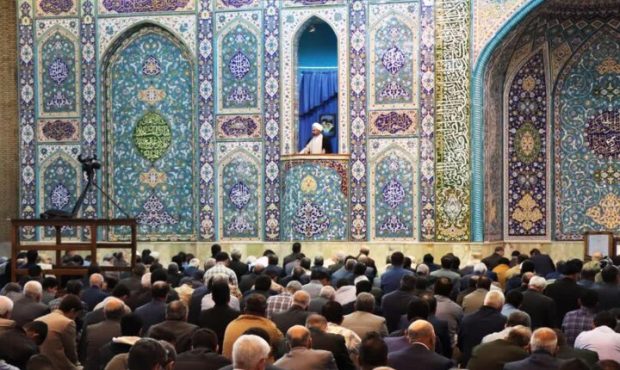 امام جمعه ایلام: نمایندگان مجلس شورای اسلامی در گشودن گره مشکلات جامعه، نقشی تاثیرگذار دارند