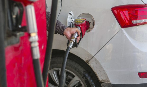 مدیر شرکت ملی پخش فرآورده‌های نفتی منطقه ایلام خبر داد: ۴۸ جایگاه عرضه سوخت در ایلام به سامانه هوشمند متصل شد