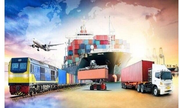 سرپرست گمرکات ایلام خبر داد: روزانه بیش از ۵۰۰ راننده کامیون کالا وارد مرز مهران می شود