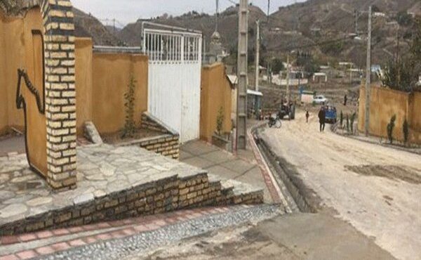 مدیرکل بنیاد مسکن استان ایلام: برای سال آینده  برنامه ریزی شده بتوانیم تعداد روستای بیشتری رو سنددار کنیم