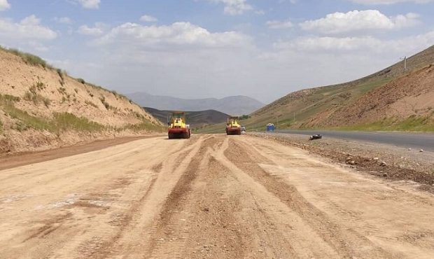 مدیرکل راه و شهرسازی استان ایلام:  ۱۲کیلومتر از مسیر چم سرخ-حاضرمیل دهلران اجرایی شد