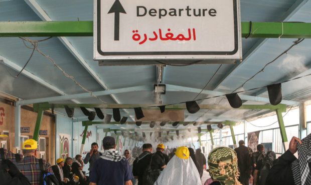 مدیرکل راهداری و حمل نقل جادهای از تردد ۶ میلیون و ۲۱۹ هزار نفر از مرز مهران خبر داد مدیرکل راهداری و حمل نقل جادهای از تردد ۶ میلیون و ۲۱۹ هزار نفر از مرز مهران خبر داد