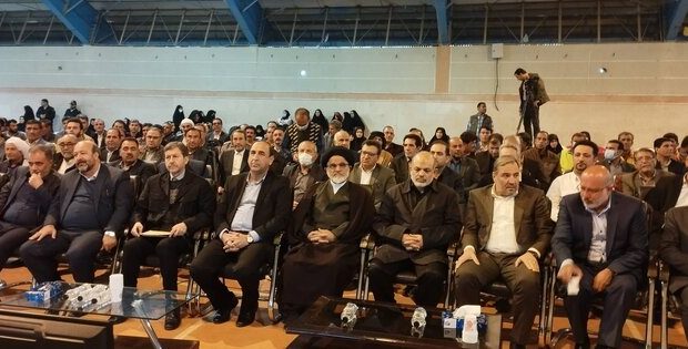 مردم دهلران در دوران دفاع مقدس مرزبانانی پایدار و استوار بودند/ از تلاش‌های شبانه روزی استاندار ایلام قدردانی می‌شود