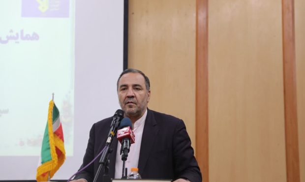 استاندار ایلام در همایش هادیان سیاسی سپاه و بسیج استان: طی دو سال گذشته ۶ هزار و ۴۰۰ میلیارد تومان برای تکمیل زیرساختهای استان هزینه شد استاندار ایلام در همایش هادیان سیاسی سپاه و بسیج استان: طی دو سال گذشته ۶ هزار و ۴۰۰ میلیارد تومان برای تکمیل زیرساختهای استان هزینه شد