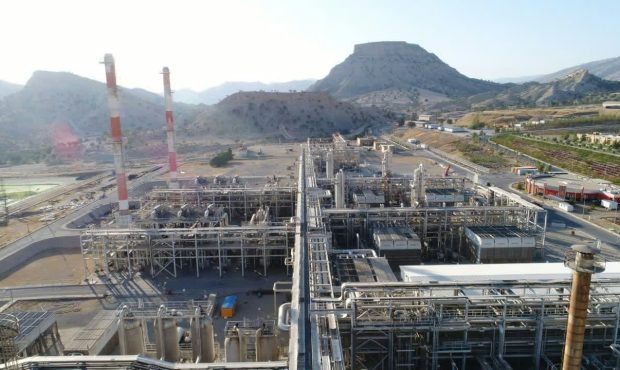 افتتاح و آغاز عملیات اجرایی ۱۲ پروژه سرمایه‌ای و زیرساختی پالایشگاه گاز ایلام در دهه مبارک فجر