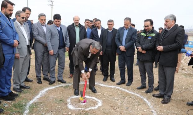 در نخستین روز از دهه فجر انقلاب اسلامی؛ ایستگاه cgs شهر ایلام با حضور استاندار ایلام کلنگزنی شد در نخستین روز از دهه فجر انقلاب اسلامی؛ ایستگاه cgs شهر ایلام با حضور استاندار ایلام کلنگزنی شد
