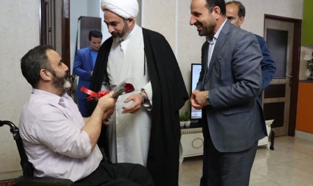 امام جمعه ایلام در دیدار با جانبازان سرافراز تاکید کرد: جانبازان سند افتخار جامعه هستند