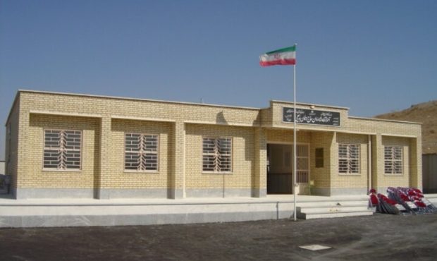 مدیرکل آموزش و پرورش استان ایلام: وجود ۱۹ کلاس یک دانش آموز در ایلام از برکات انقلاب اسلامی است