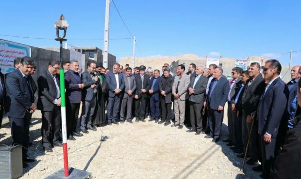 مشعل گاز در روستای سرتنگ زعفرانی مهران روشن شد