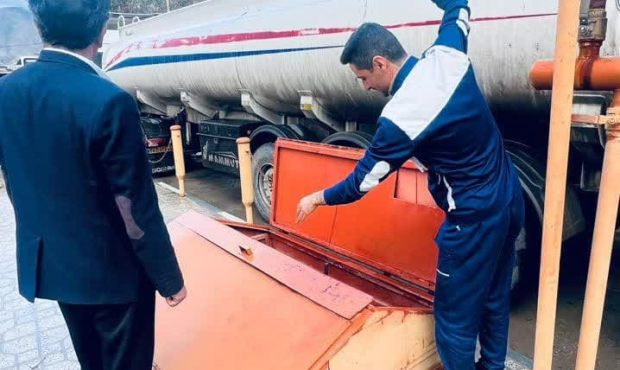 مدیر شرکت ملی پخش فرآوردههای نفتی منطقه ایلام خبر داد: تست کیفی جایگاههای عرضه سوخت منطقه ایلام پس از بارندگی های اخیر مدیر شرکت ملی پخش فرآوردههای نفتی منطقه ایلام خبر داد: تست کیفی جایگاههای عرضه سوخت منطقه ایلام پس از بارندگی های اخیر