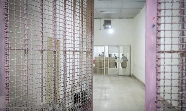 مدیرکل زندان های استان ایلام خبر داد: آزادی ۱۶۵ زندانی نیازمند مالی استان ایلام در سال‌جاری