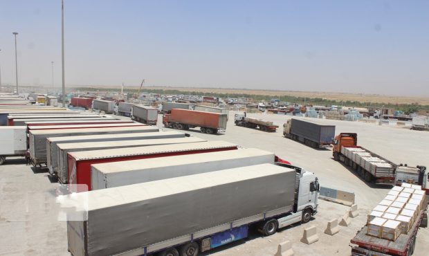 سرپرست اداره کل گمرک ایلام خبر داد: درآمد گمرک مهران در سال جاری ۳۸ درصد افزایش یافت