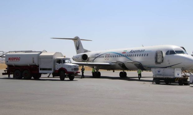 مدیر شرکت ملی پخش فرآوردههای نفتی منطقه ایلام خبر داد: تأمین سوخت بیش از ۶۶۰ پرواز در واحد سوختگیری هواپیمایی منطقه ایلام مدیر شرکت ملی پخش فرآوردههای نفتی منطقه ایلام خبر داد: تأمین سوخت بیش از ۶۶۰ پرواز در واحد سوختگیری هواپیمایی منطقه ایلام