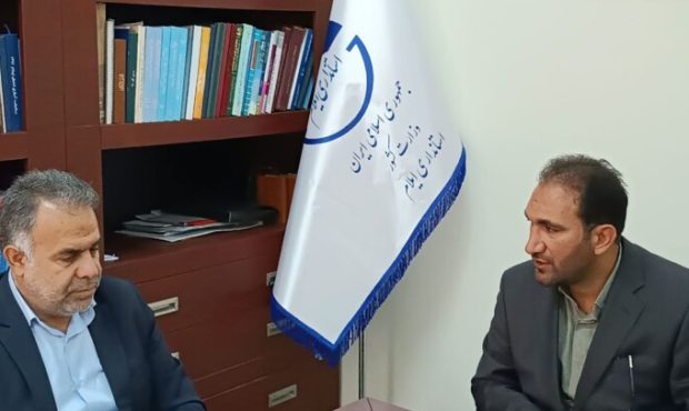 اختصاص ۵ میلیارد تومان به بنیاد شهید ایلام در دور اول سفر ریاست جمهوری/ بهترین خیابان‌ها باید به نام شهدا باشد