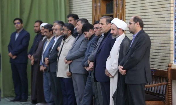 گزارش تصویری/از گرامیداشت شهدای پرواز اردیبهشت در استان با حضور مردم و مسئولین در مسجد جامع شهر ایلام