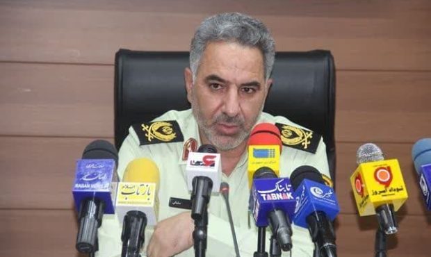 فرمانده انتظامی استان ایلام خبر داد: دستگیری سارق حرفه ای با ۳۵ فقره سرقت محتویات داخل خودرو در ایلام