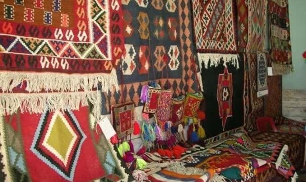 مدیرکل امور عشایری استان ایلام: ۳۵ درصد صنایع دستی استان ایلام توسط عشایر تولید می شود