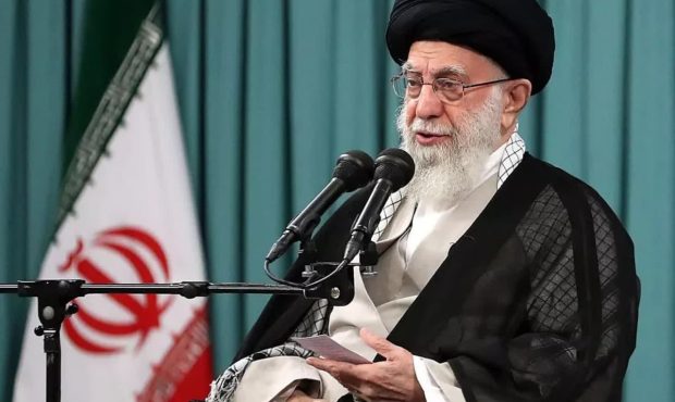 پیام تبریک رهبر انقلاب به رئیس جمهور منتخب؛ رفتارهای رقابتی به هنجارهای رفاقتی تبدیل شود