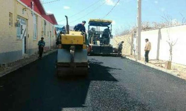 آسفالت ۶۰ هزار مترمربع معبر روستایی و توسعه زیرساخت در ایلام