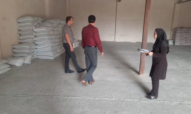 بازدید و نظارت گروه پایش کود استان ایلام از انبار و دفتر توزیع کود در شهرستان دهلران