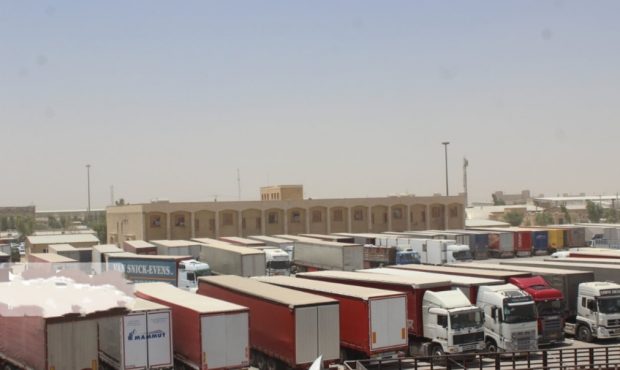 مدیرکل گمرکات استان ایلام خبر داد: روند فعالیت تجاری مرز مهران از دهم شهریور به روال عادی بر میگردد مدیرکل گمرکات استان ایلام خبر داد: روند فعالیت تجاری مرز مهران از دهم شهریور به روال عادی بر میگردد