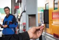 مدیر شرکت ملی پخش فرآورده‌های نفتی منطقه ایلام خبر داد: افزایش سقف سوخت‌گیری با کارت آزاد جایگاه‌ها از ۳۰ به ۴۰ لیتر تا پایان اربعین در استان ایلام