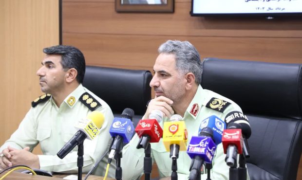 فرمانده انتظامی استان ایلام در نشست با جمعی از خبرنگاران به مناسبت روز خبرنگار؛ انتظامی استان با آمادگی کامل در راستای خدمات رسانی به زوار گام بر می دارد فرمانده انتظامی استان ایلام در نشست با جمعی از خبرنگاران به مناسبت روز خبرنگار؛ انتظامی استان با آمادگی کامل در راستای خدمات رسانی به زوار گام بر می دارد