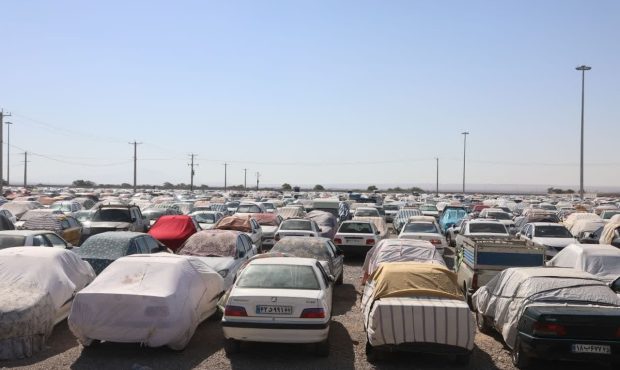 سردار سلمانی  فرمانده انتظامی استان در جلسه ستاد ویژه اربعین: بیش از ۱۵۰ هزار خودرو در شهر مهران و پارکینگ ها از جمله پارکینگ اربعین پارک شده است