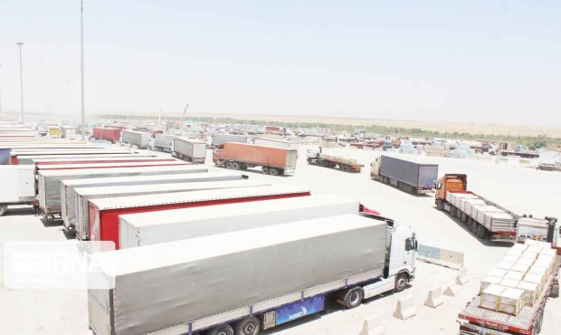 مدیرکل گمرک استان ایلام خبر داد: فعالیت تجاری و صادرات کالا در مرز بین‌المللی مهران از سر گرفته شد