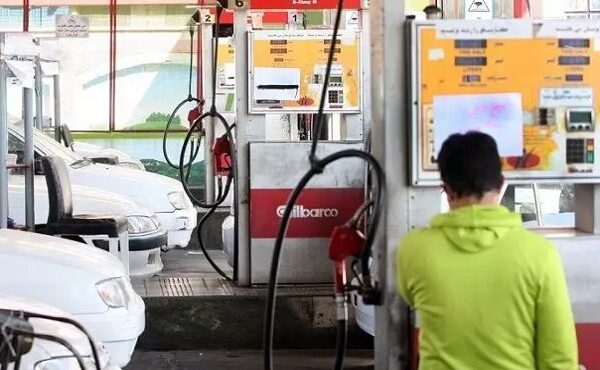 نصب چهارمین و پنجمین جایگاه سیار سوخت ویژه عرضه بنزین و نفتگاز یورو۴ در پارکینگ اربعین