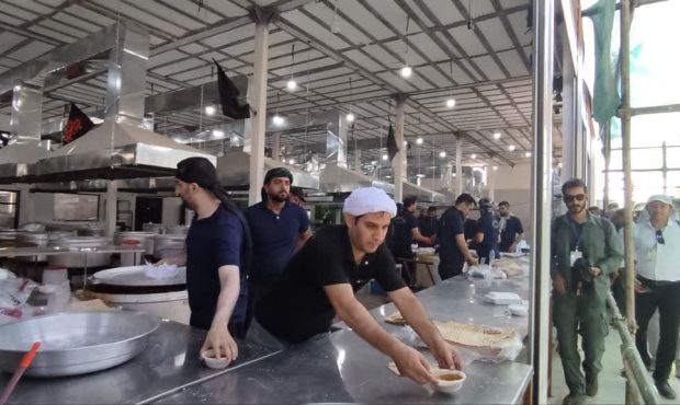 مدیر موکب بزرگ امام علی (ع) وابسته به موسسه خیریه تات: موکب امام‌ علی(ع) به زائران با پخت ۱۲۰ هزار پرس غذای گرم در مهران خدمات دهی می کند