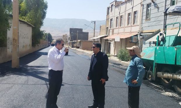 طرح نهضت آسفالت در خیابان های شهر لومار شروع شد