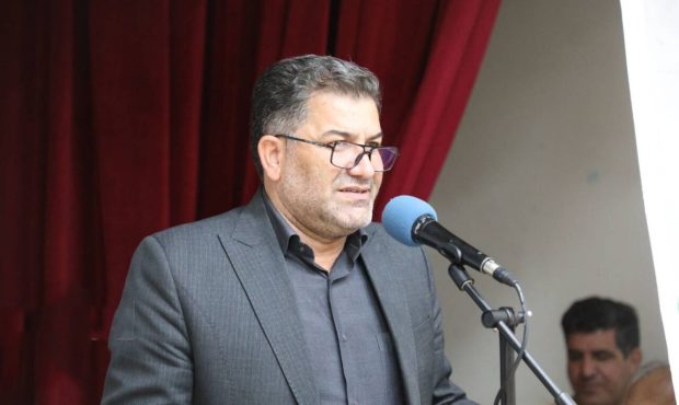 شهردار ایلام تاکید کرد: پرداخت ماهانه ۵۰۰ میلیارد ریال حقوق به نیروهای شهرداری ایلام