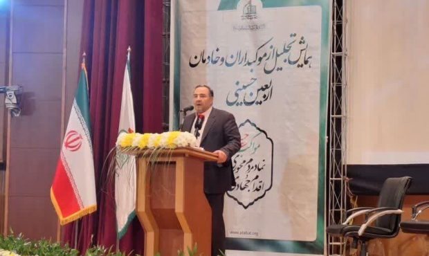 موکب‌داران با عشق به اباعبدالله‌الحسین(ع) با تمام وجود در پایتخت خادمین زوار عتبات عالیات، به زوار خدمات‌رسانی کردند