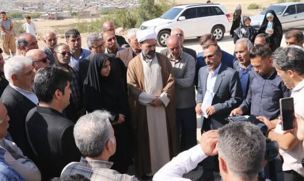 عملیات ساخت و عرضه مسکن ۳۶ واحدی روستایی در ایوان آغاز شد