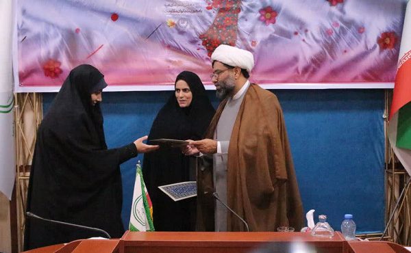 مسئول امور بانوان اداره کل تبلیغات اسلامی استان خبر داد: برگزاری محفل شعر «ندای هبه» با حضور شاعران آئینی مسئول امور بانوان اداره کل تبلیغات اسلامی استان خبر داد: برگزاری محفل شعر «ندای هبه» با حضور شاعران آئینی