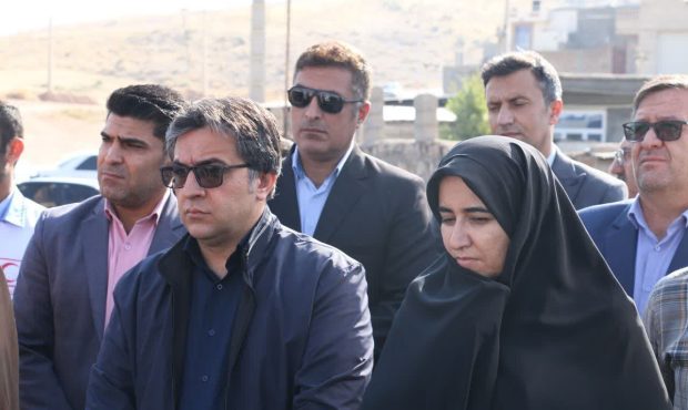 نماینده مردم ایلام در مجلس شورای اسلامی: ۵۰۰ هزار مترمربع آسفالت معابر روستاهای ایلام در دست اجرا است نماینده مردم ایلام در مجلس شورای اسلامی: ۵۰۰ هزار مترمربع آسفالت معابر روستاهای ایلام در دست اجرا است