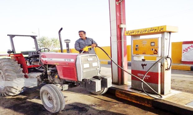 کشاورزان و تراکتورداران ایلامی در سامانه سدف ثبت‌نام کنند/اختصاص سهمیه سوخت بخش کشاورزی براساس سطح زیر کشت است