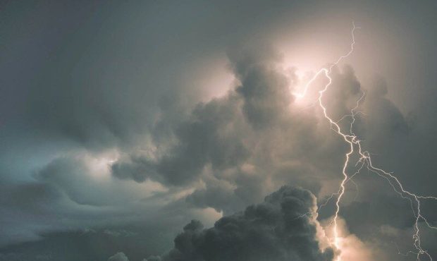 کارشناس پیش‌بینی هواشناسی استان ایلام خبر داد: احتمال بارش‌های پراکنده در آسمان ایلام وجود دارد