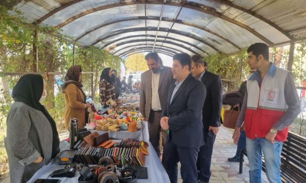 مدیرکل میراث فرهنگی، گردشگری و صنایع دستی استان ایلام خبر داد: برپایی نمایشگاه صنایع دستی در دانشگاه پیام نور ایلام