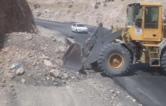 مدیرکل راهداری و حمل و نقل جاده‌ای استان خبر داد: ریزش‌برداری در ۱۰ مقطع از محورهای ایلام انجام شد