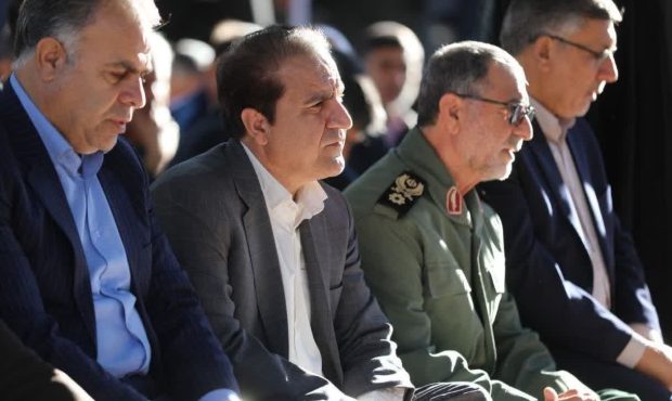 مسئولان‌، با خدمت‌گذاری مجدانه و بی‌منت به ملت، ادامه‌دهنده راه شهدا هستند /مسیر ما در خدمت به مردم، مسیر شهدای عزیز است