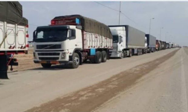 مدیرکل گمرک استان ایلام تاکید کرد: ایستایی و کندی ترخیص کالا در گمرک مهران رفع می‌شود