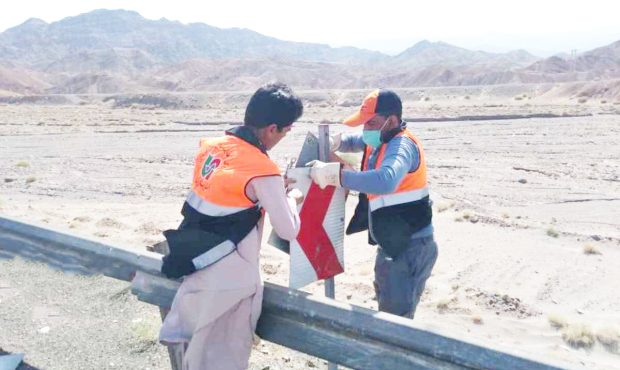 مدیرکل راهداری و حمل و نقل جاده‌ای استان خبر داد: ۲ هزار تابلو و علائم ایمنی کامپوزیتی در راه‌های ایلام نصب می‌شود