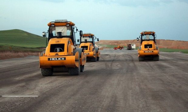 نماینده مردم استان ایلام از جذب ۱۰ هزار میلیارد ریال اعتبار برای توسعه راه‌های ایلام خبر داد